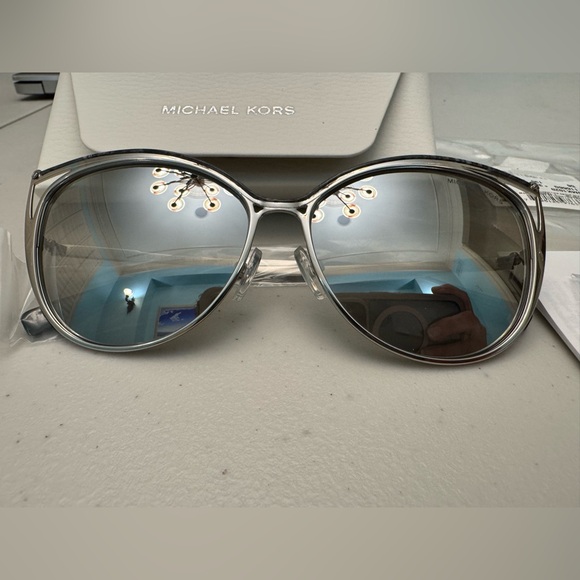 NEW Michael Kors INA MK1020 Cat Eye Sunglasses - Picture 2 of 12